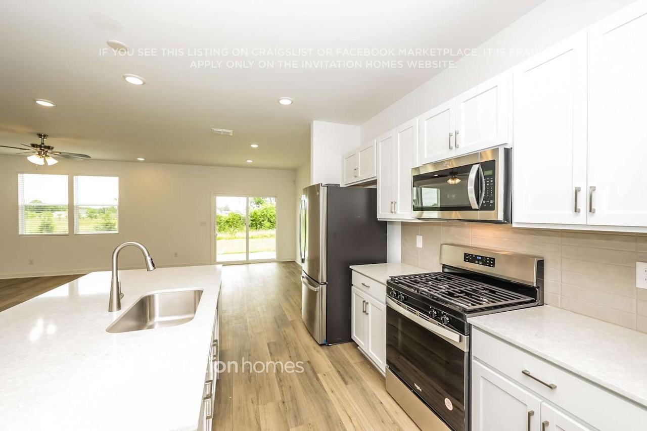 833 Molly Ln - Photo 7 of 18