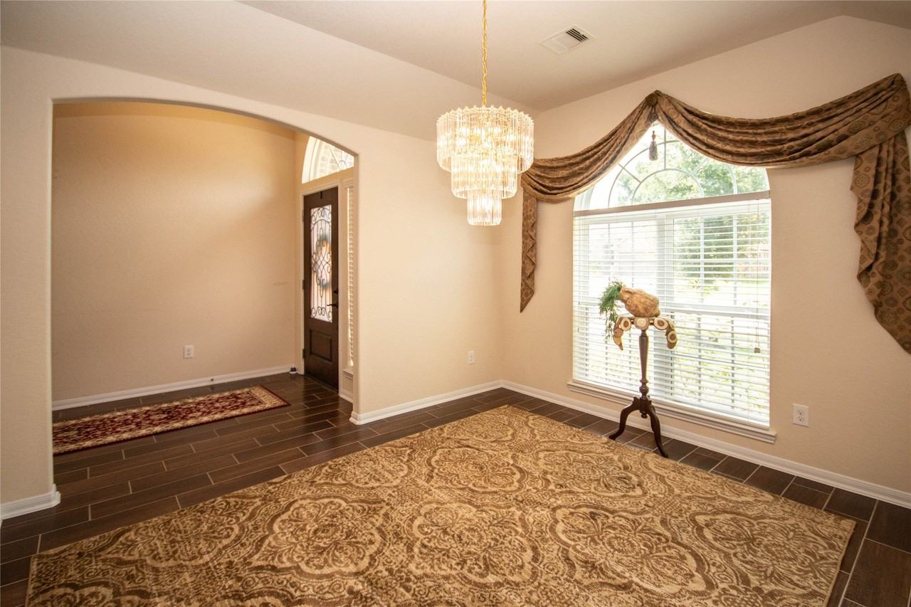 6423 Westward Wood Way - Photo 6 of 24