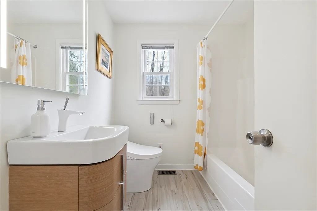 64 Trapelo Rd - Photo 2 of 9