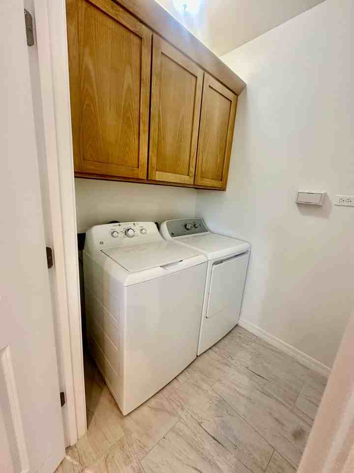 448 S 17th Ave #B - Photo 2 of 25