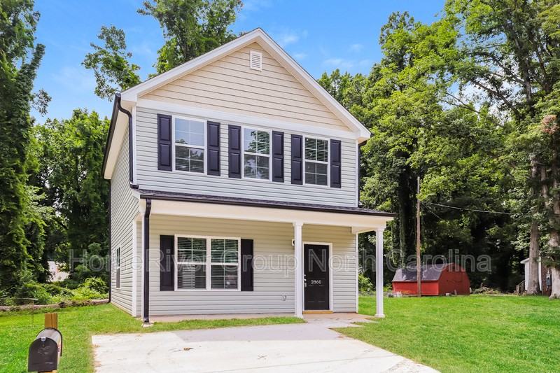 2860 Greenway Ave - Photo 2 of 20