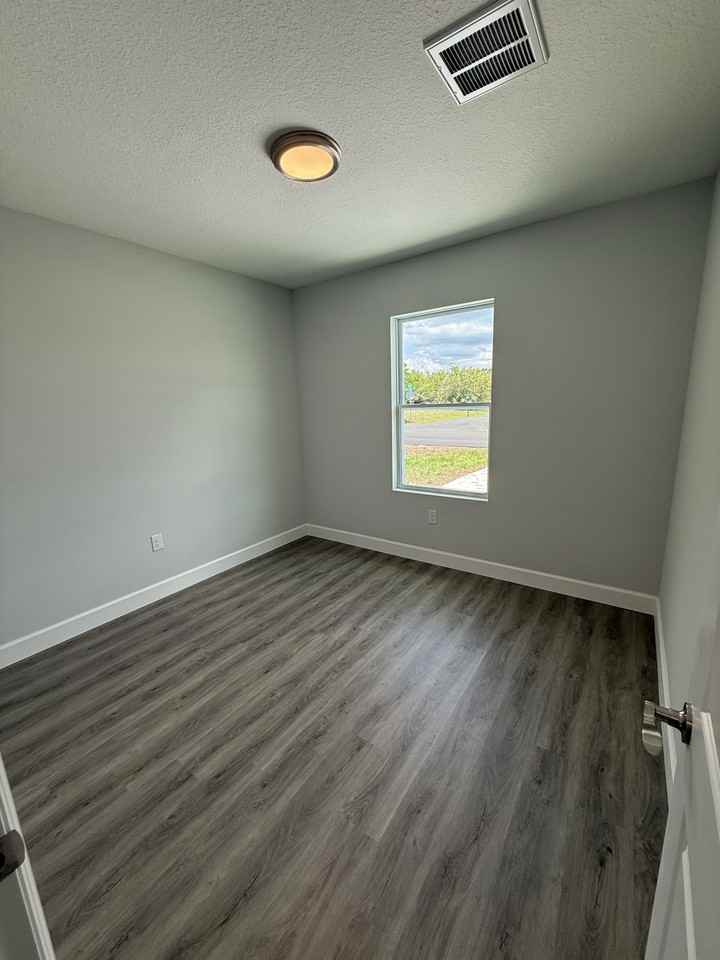 11129 Kimberly Ave #A - Photo 7 of 9