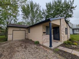 featured image of 549 S Elm St