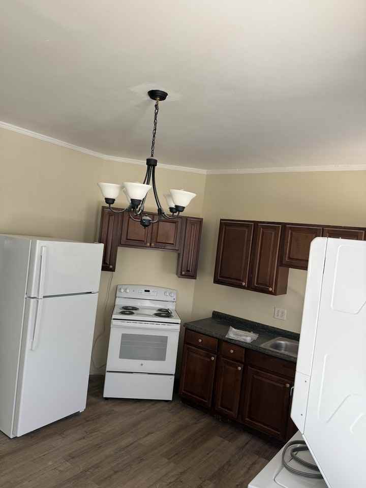 1524 Craig St #A - Photo 2 of 6