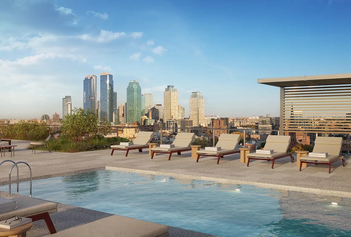 233 50Th Ave - Photo 3 of 9