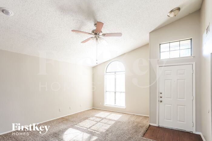 4368 Saugus Dr - Photo 2 of 16