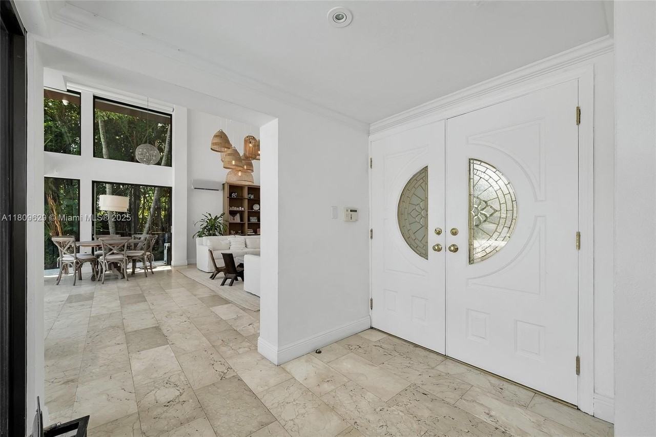 201 Knollwood Dr #0 - Photo 6 of 50