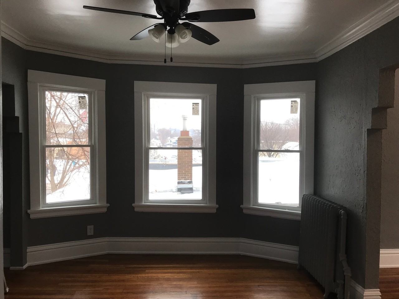 391 Case Ave - Photo 5 of 22