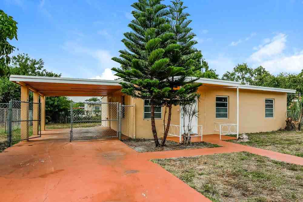 2445 Nw 159th St - Photo 3 of 16