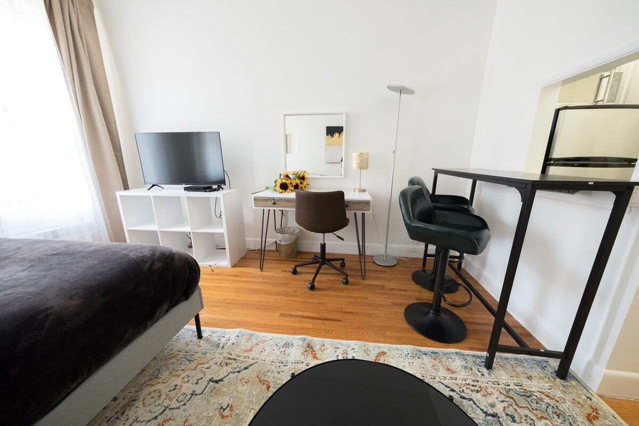 346 E 76th St #1032005P - Photo 6 of 18