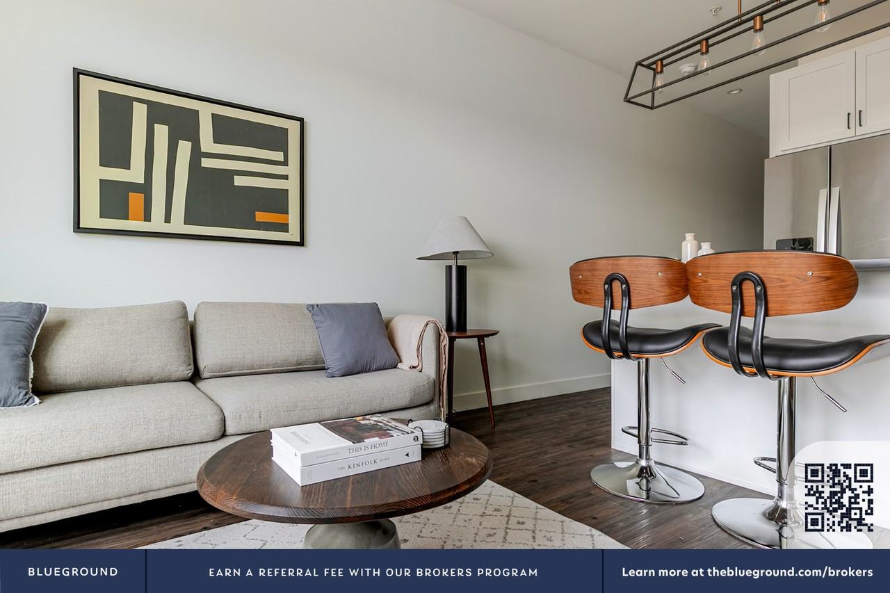 100 N Addison Ave #1264 - Photo 5 of 50