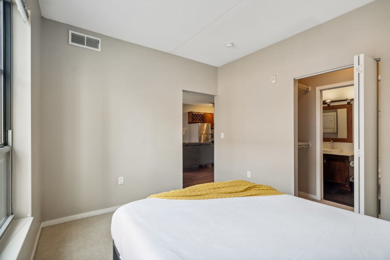 616 Washington Ave S #1014619P - Photo 5 of 34