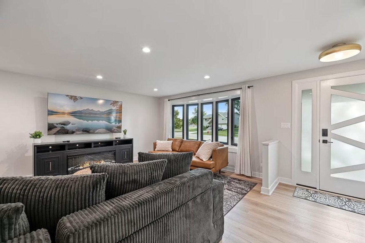 908 Long Meadow Dr #1032508P - Photo 4 of 30