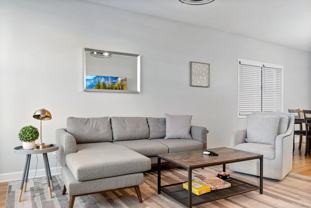 1044 N California Ave - Photo 1 of 1