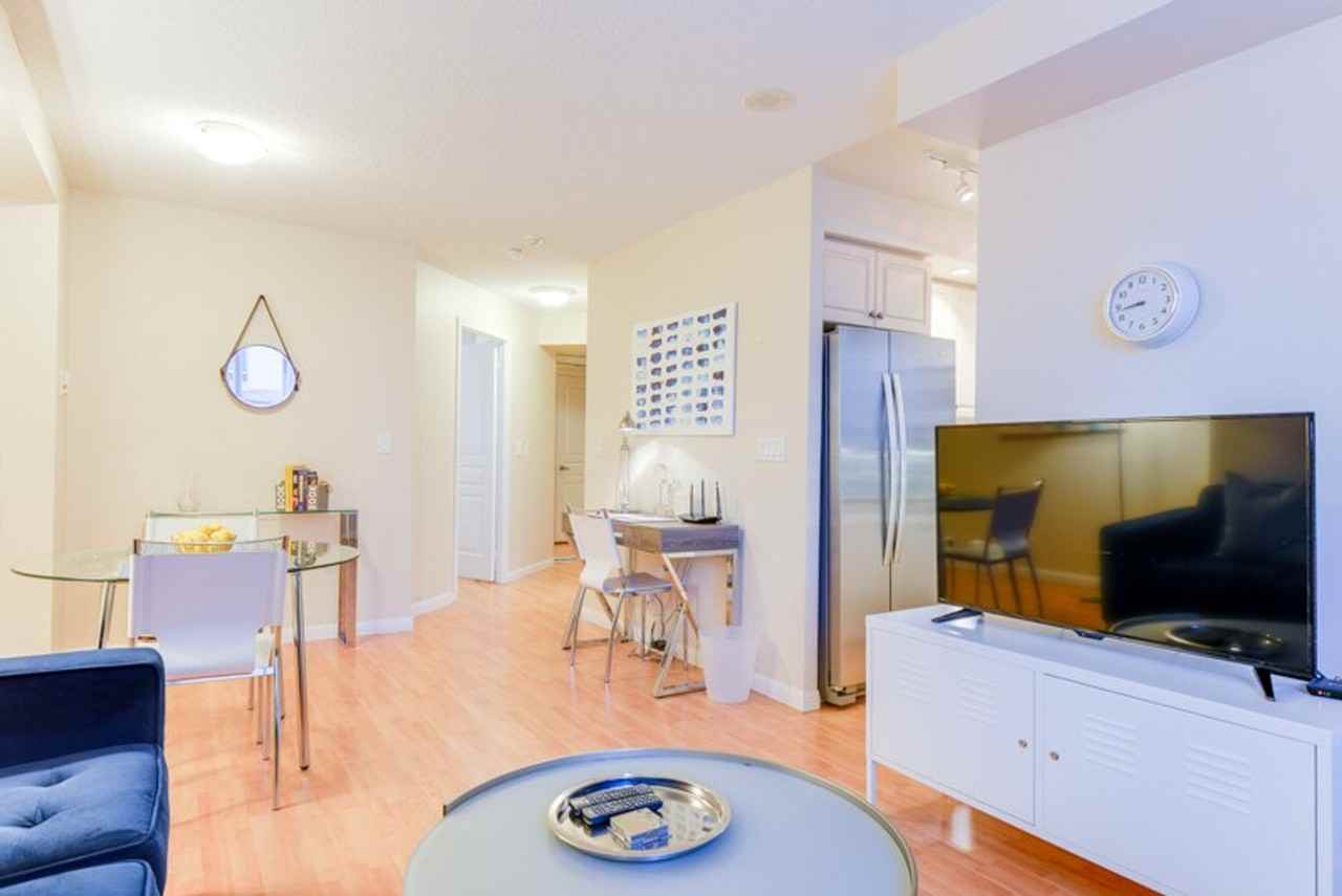 205 Queen St W #1034872P - Photo 3 of 13