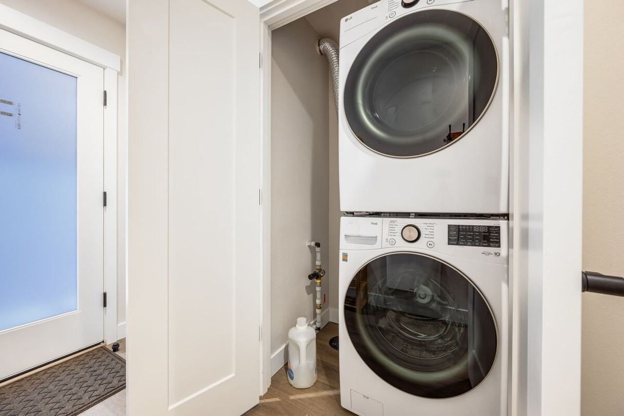 1600 S Washington St #1035897P - Photo 3 of 50