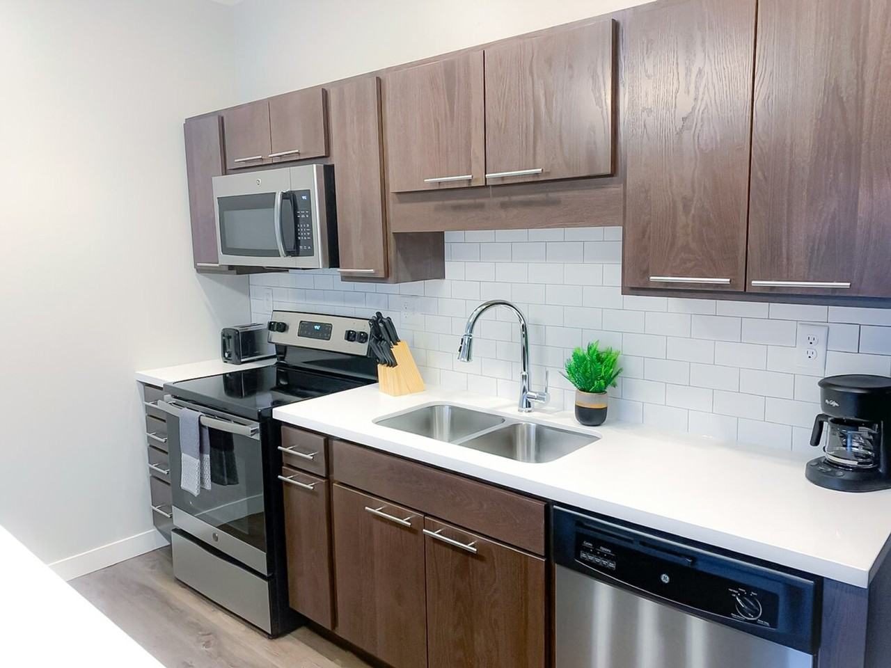 1400 Walnut St #1036753P - Photo 5 of 41