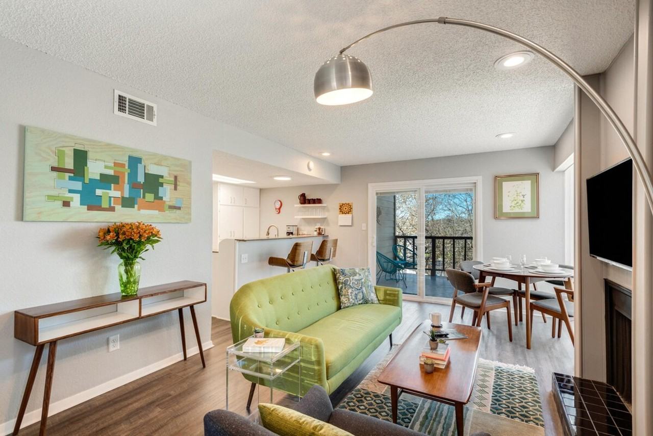 2205 Spring Creek Drive - Photo 7 of 32