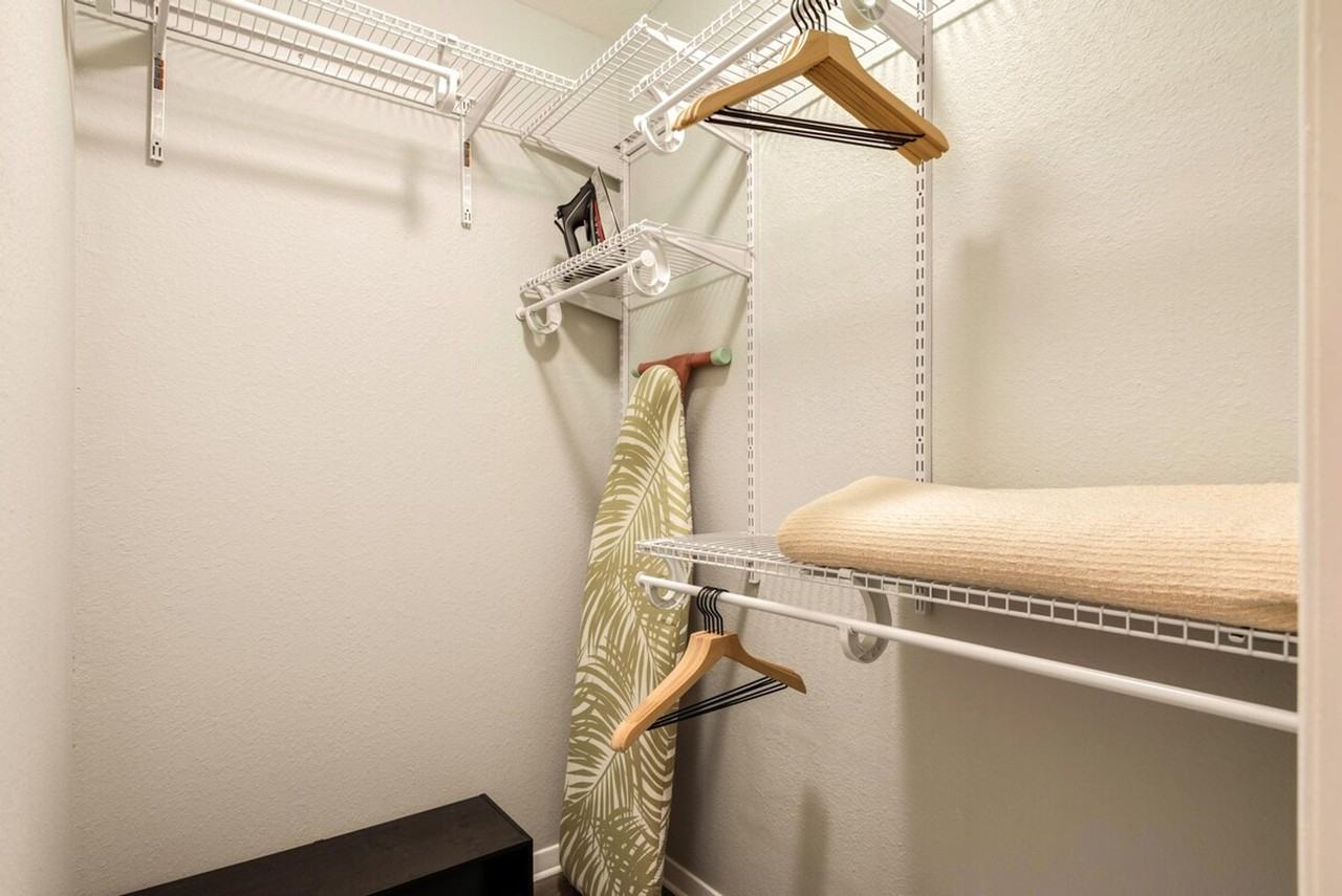 2205 Spring Creek Drive - Photo 4 of 32