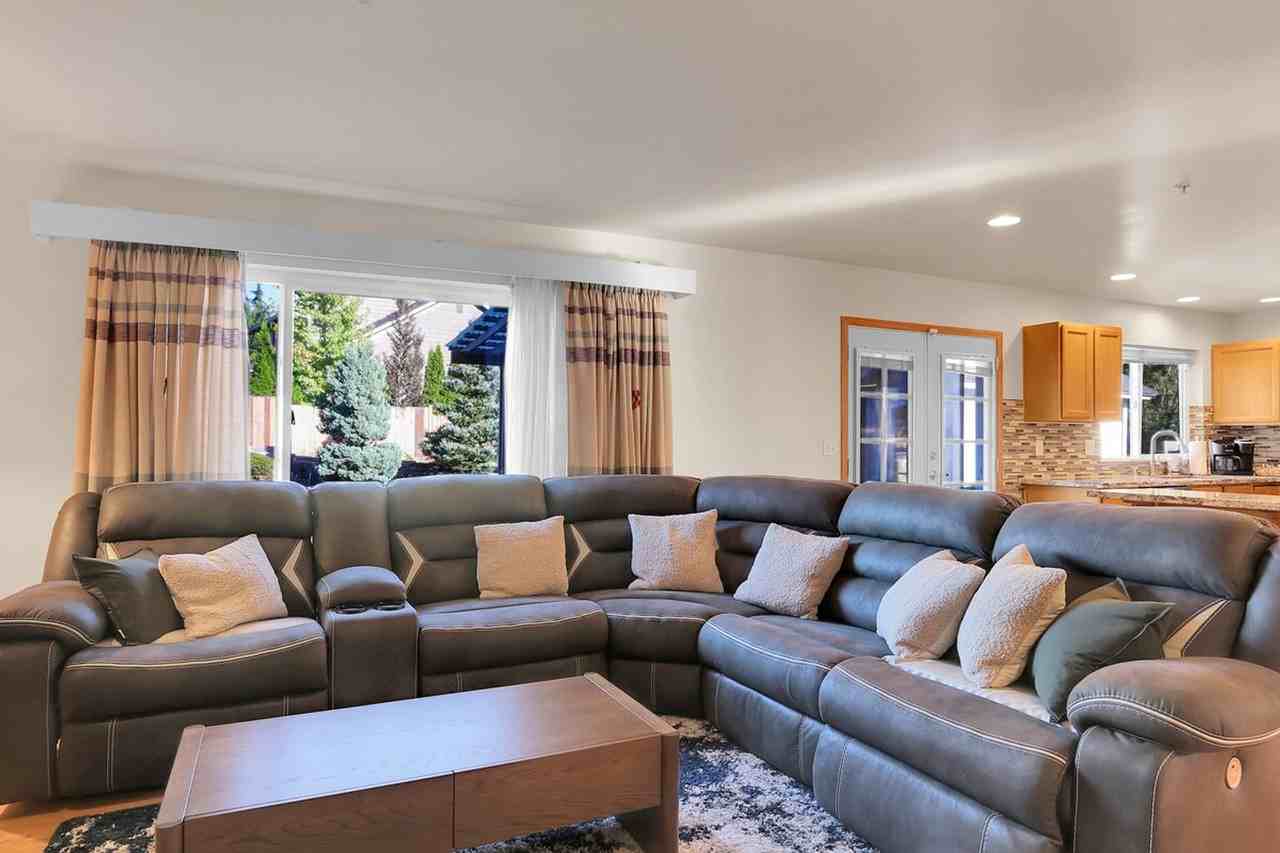 7415 204th St Sw #1054332P - Photo 4 of 40