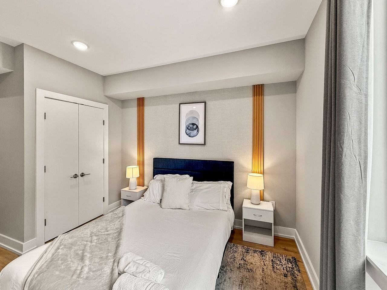 626 N Columbus Blvd #1055932P - Photo 4 of 11