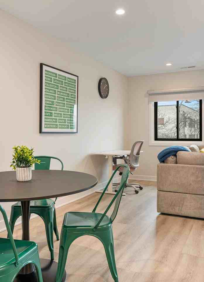 7200 N Western Ave #1060169P - Photo 7 of 44