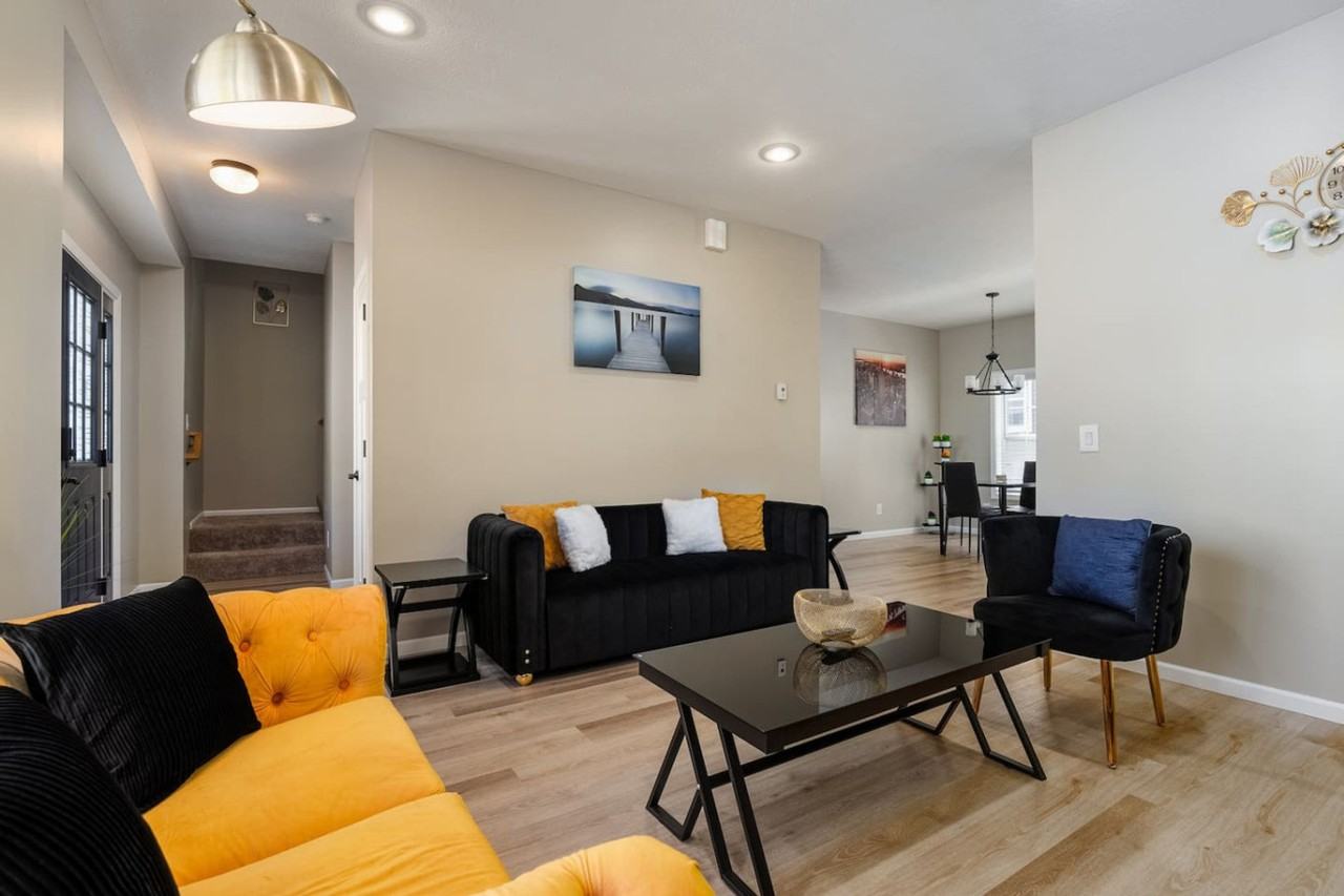 10810 S Meade Dr #1228634P - Photo 2 of 37