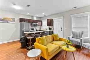 701 E Kirby St - Photo 1 of 1