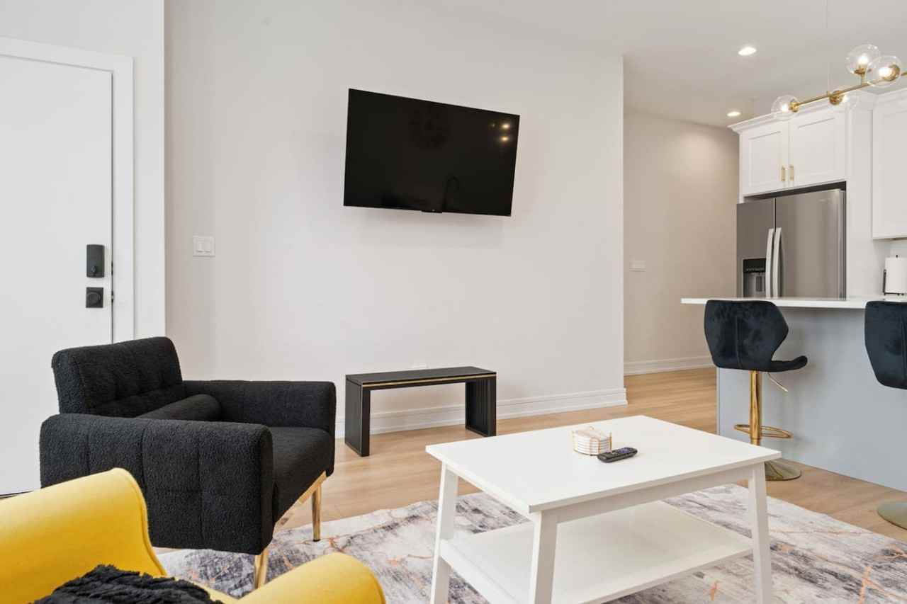 3715 S Giles Ave #1228639P - Photo 3 of 28