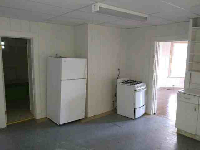 513 511 - 513 Wetmore St, 3rd Fl Front - Photo 7 of 9