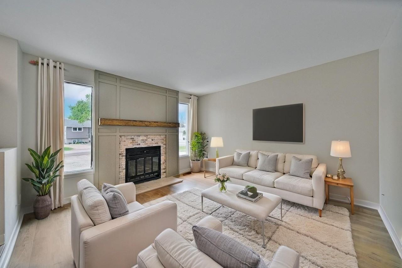 265 Elmhurst Road - Photo 3 of 14