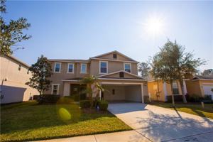 featured image of 4702 Blue Diamond St