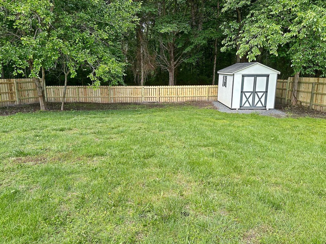 9151 Honeysuckle Dr - Photo 3 of 21