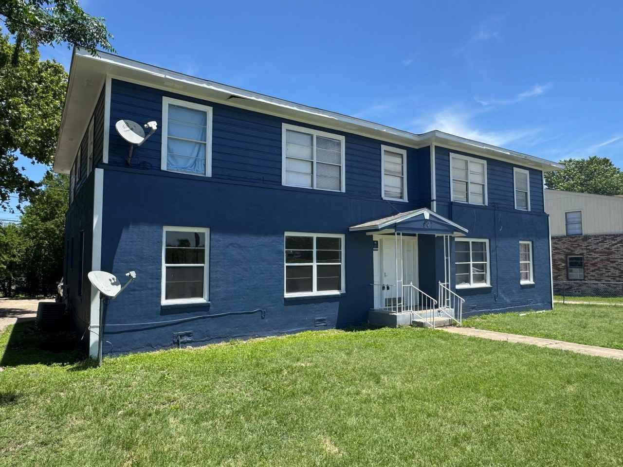 907 Sissom Road Unit 4 - Photo 3 of 3