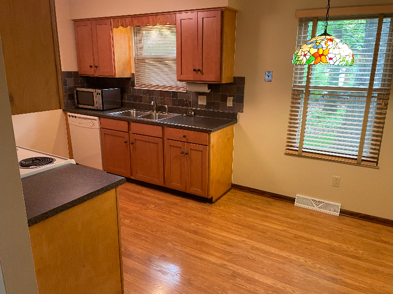4223 Wood Park Dr - Photo 3 of 11