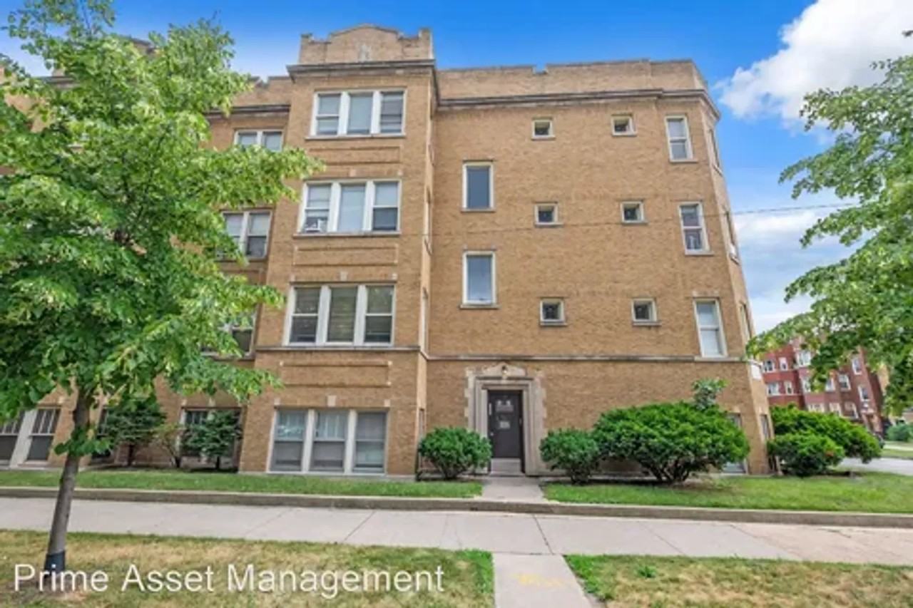 8001-8007 S. Eberhart - Photo 3 of 13