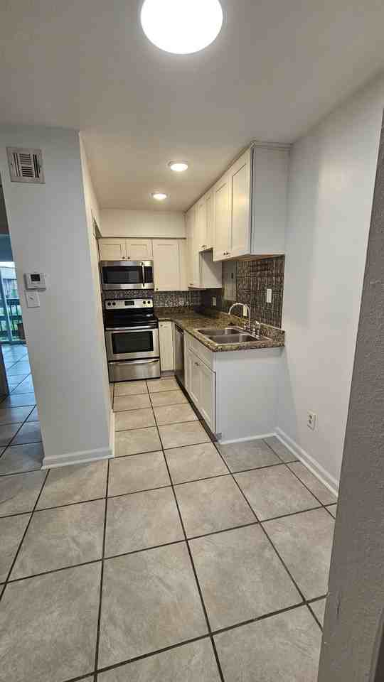 4101 Hessmer Ave #205 - Photo 3 of 8