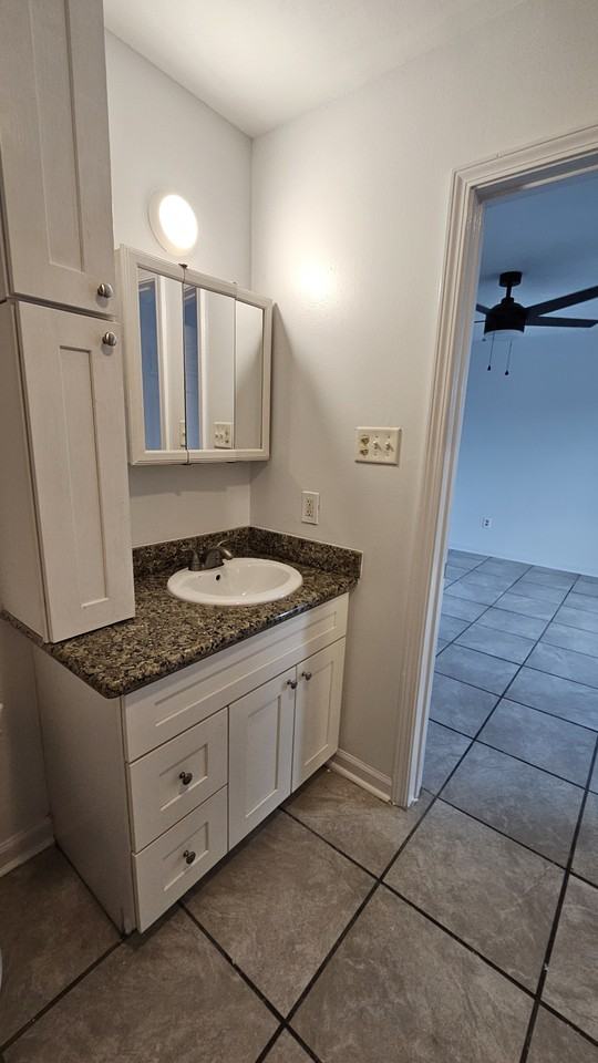 4101 Hessmer Ave #205 - Photo 5 of 8