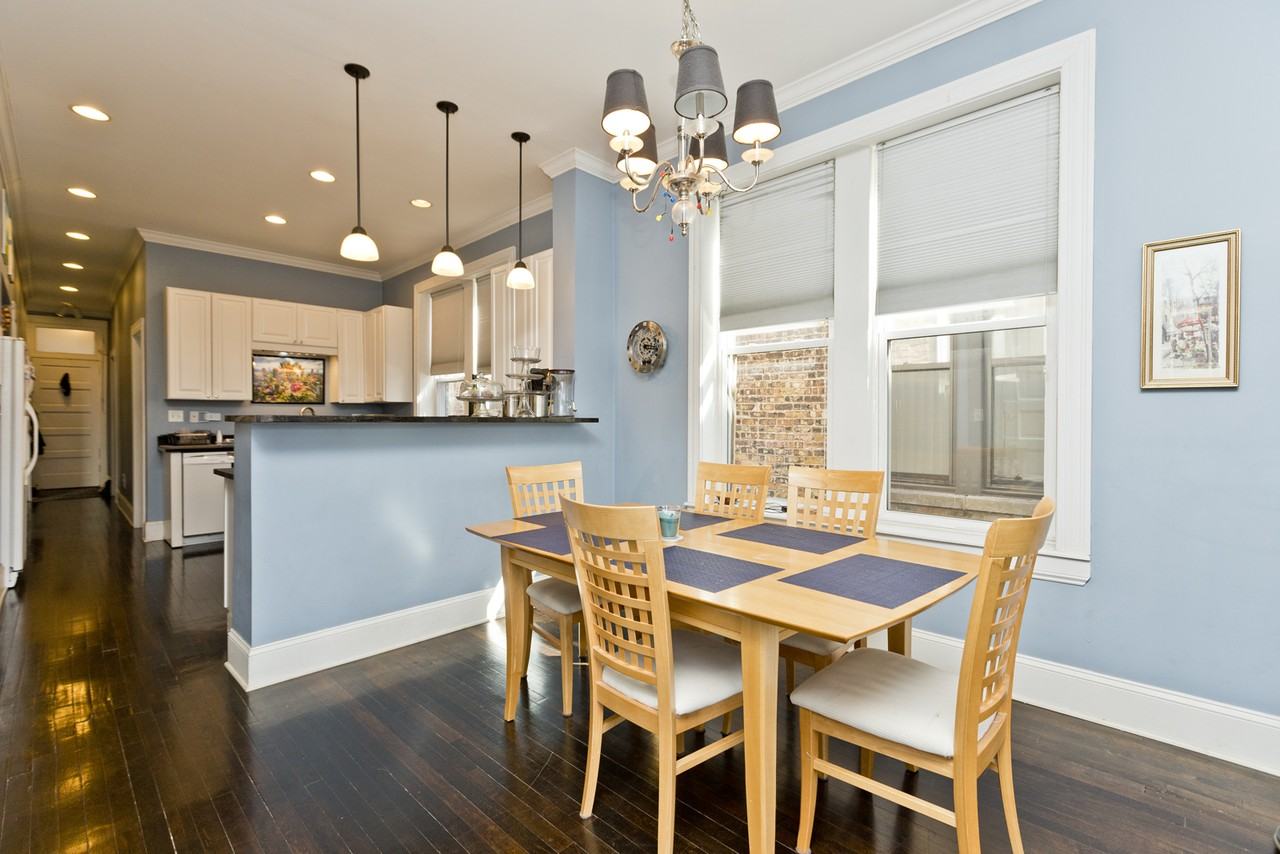 1037 S Racine Ave #3F - Photo 4 of 10