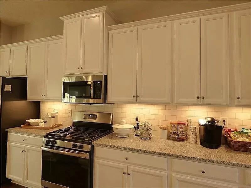 1002 Mohawk Ln #1002 - Photo 3 of 32