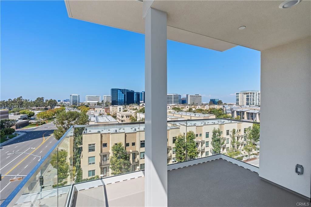 1601 Rivington - Photo 2 of 4