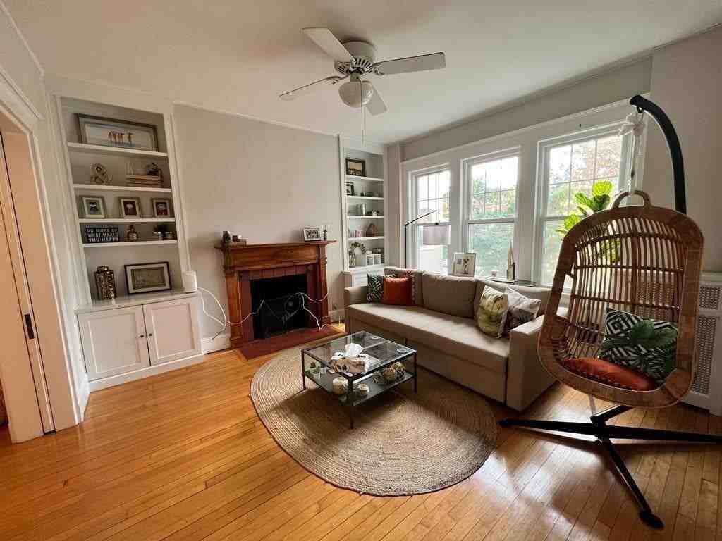 4 Avon St - Photo 4 of 16