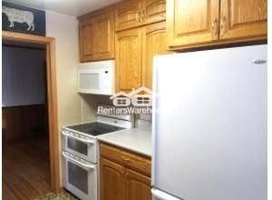 984 Shryer Ave W - Photo 3 of 20