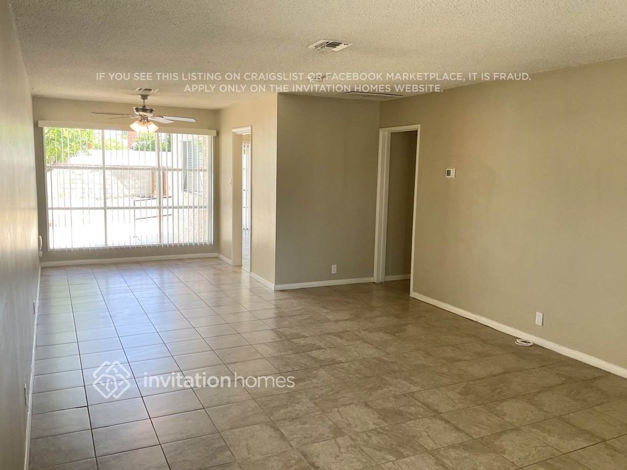 13139 Archwood Street - Photo 4 of 15