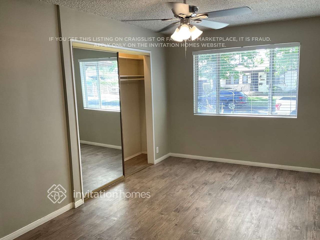 13139 Archwood Street - Photo 7 of 15