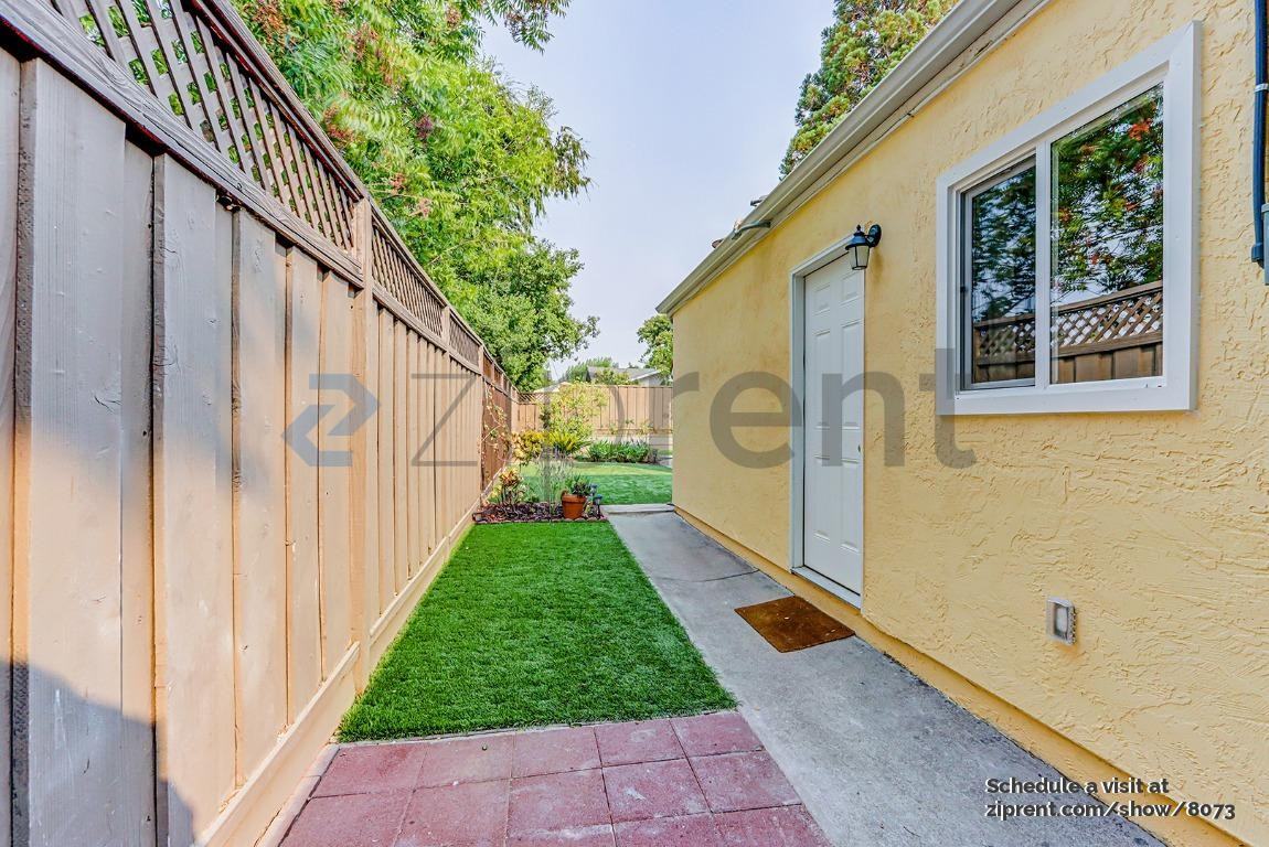 2259 Goldcrest Cir - Photo 2 of 13