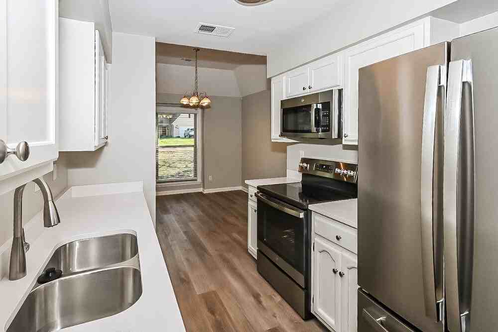 9898 Sequoia Ln - Photo 6 of 16