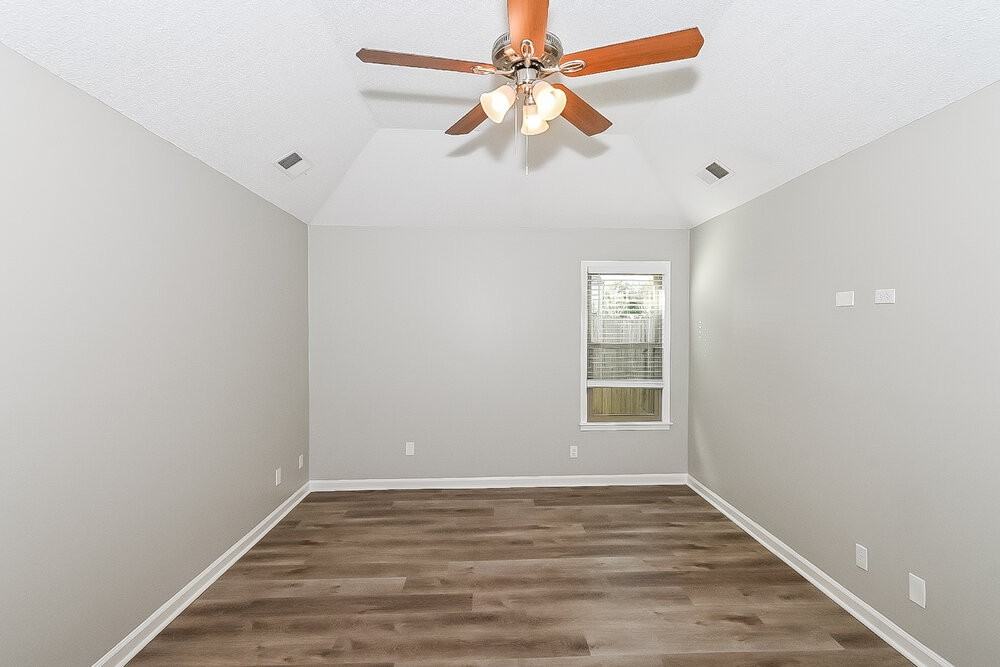 9898 Sequoia Ln - Photo 7 of 16