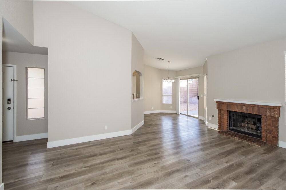 1408 Harmony Hill Dr - Photo 4 of 16