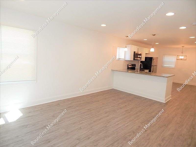 395 Westchester Blvd Nw #A - Photo 3 of 12